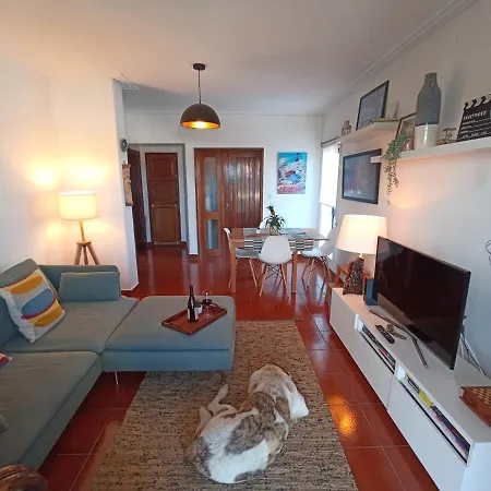 Apt With Terrace And Great View, Near The Ocean. * Parede